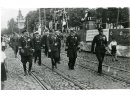 Fotografia zbiorowa z defilady w Łodzi prowadzonej przez kpt. Bolesława Jana Ostrowskiego.