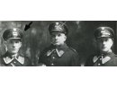 Fotografia policjantów z Wiśniewa: od lewej Jan Więckowski w mundurze przod. PP.