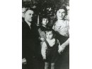 Fotografia: Stanisław Walczuk w cywilnym ubraniu.