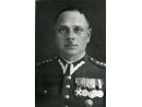 Fotografia: Stanisław Pieniążek w mundurze kapitana piechoty.