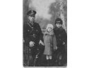 Fotografia st. post. Franciszka Turczyna z dziećmi